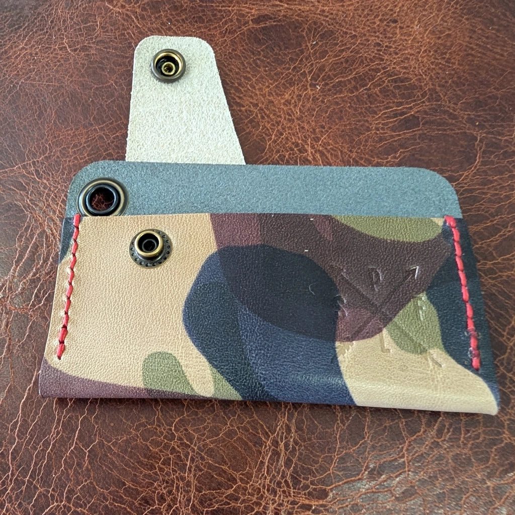 The RSO minimalist wallet | Camo Editions